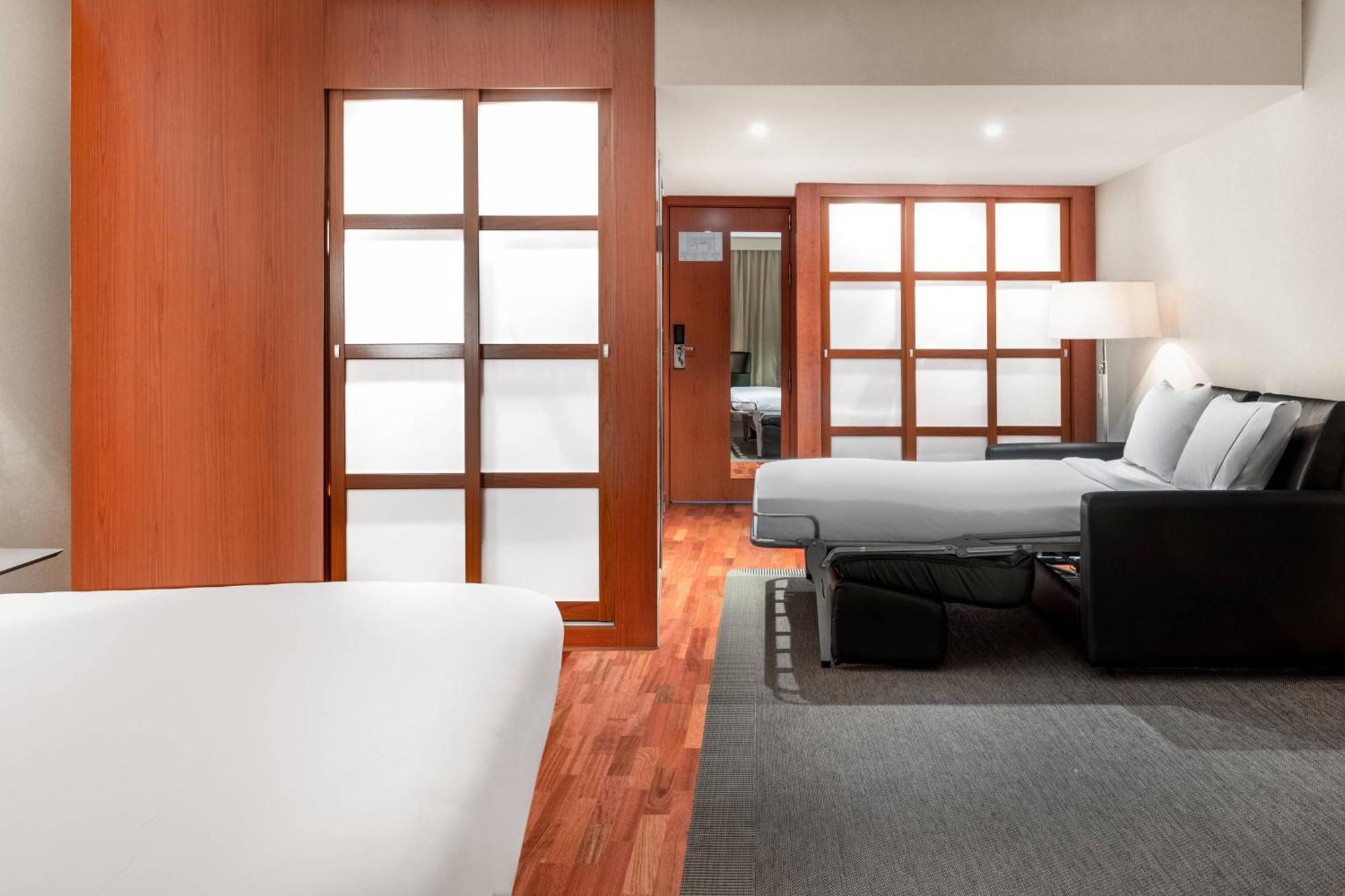 Ac Hotel La Rioja By Marriott Logrono Exterior photo