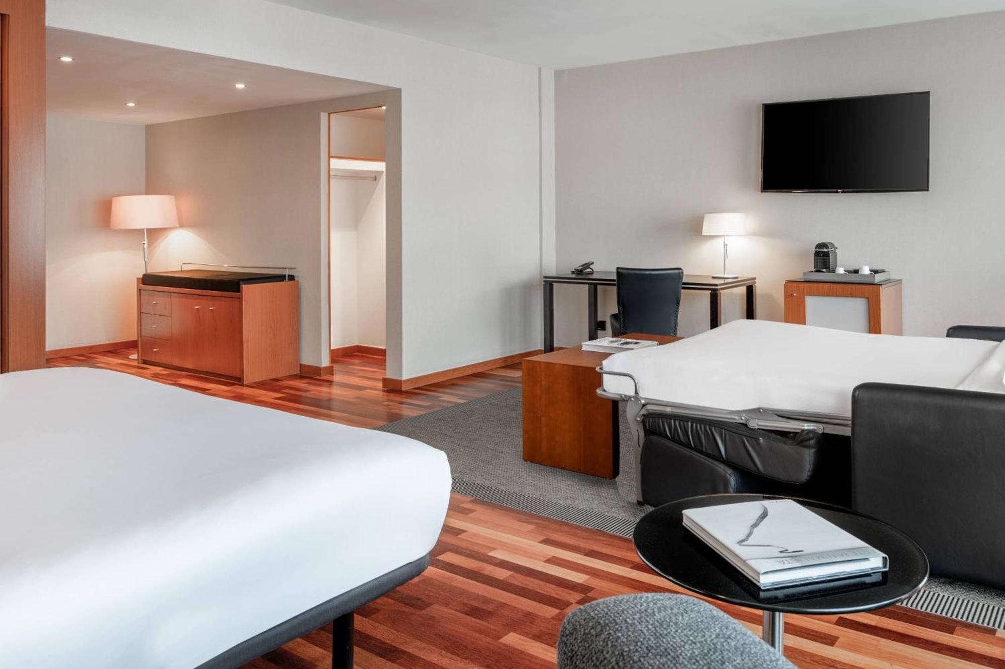Ac Hotel La Rioja By Marriott Logrono Exterior photo
