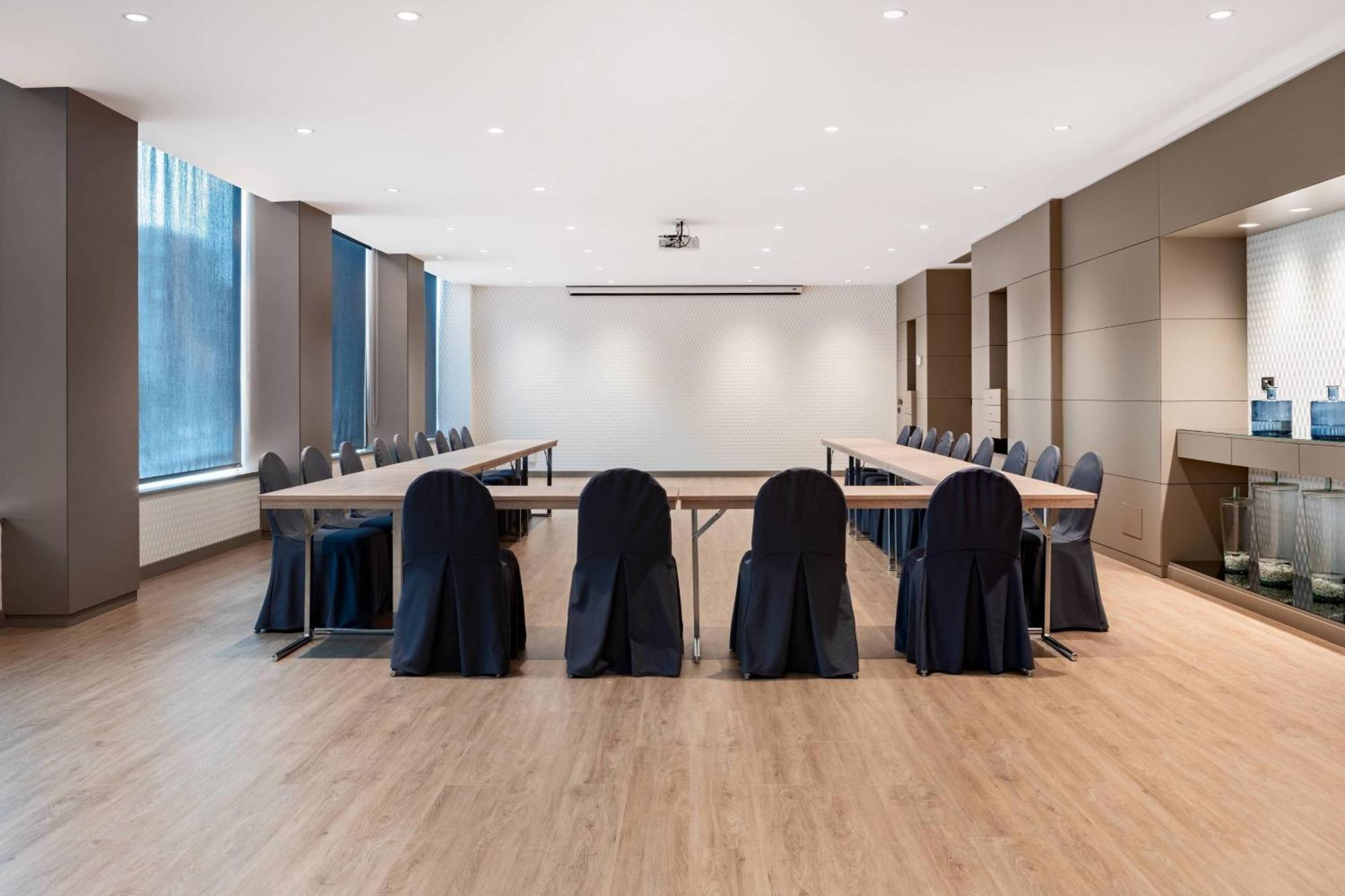 Ac Hotel La Rioja By Marriott Logrono Exterior photo