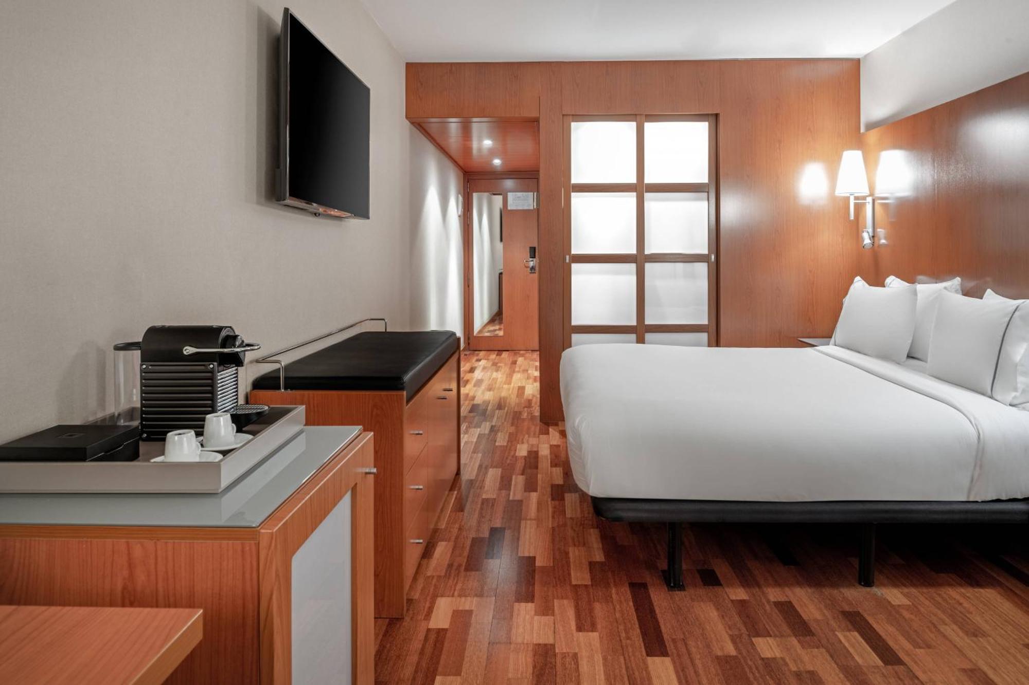 Ac Hotel La Rioja By Marriott Logrono Exterior photo