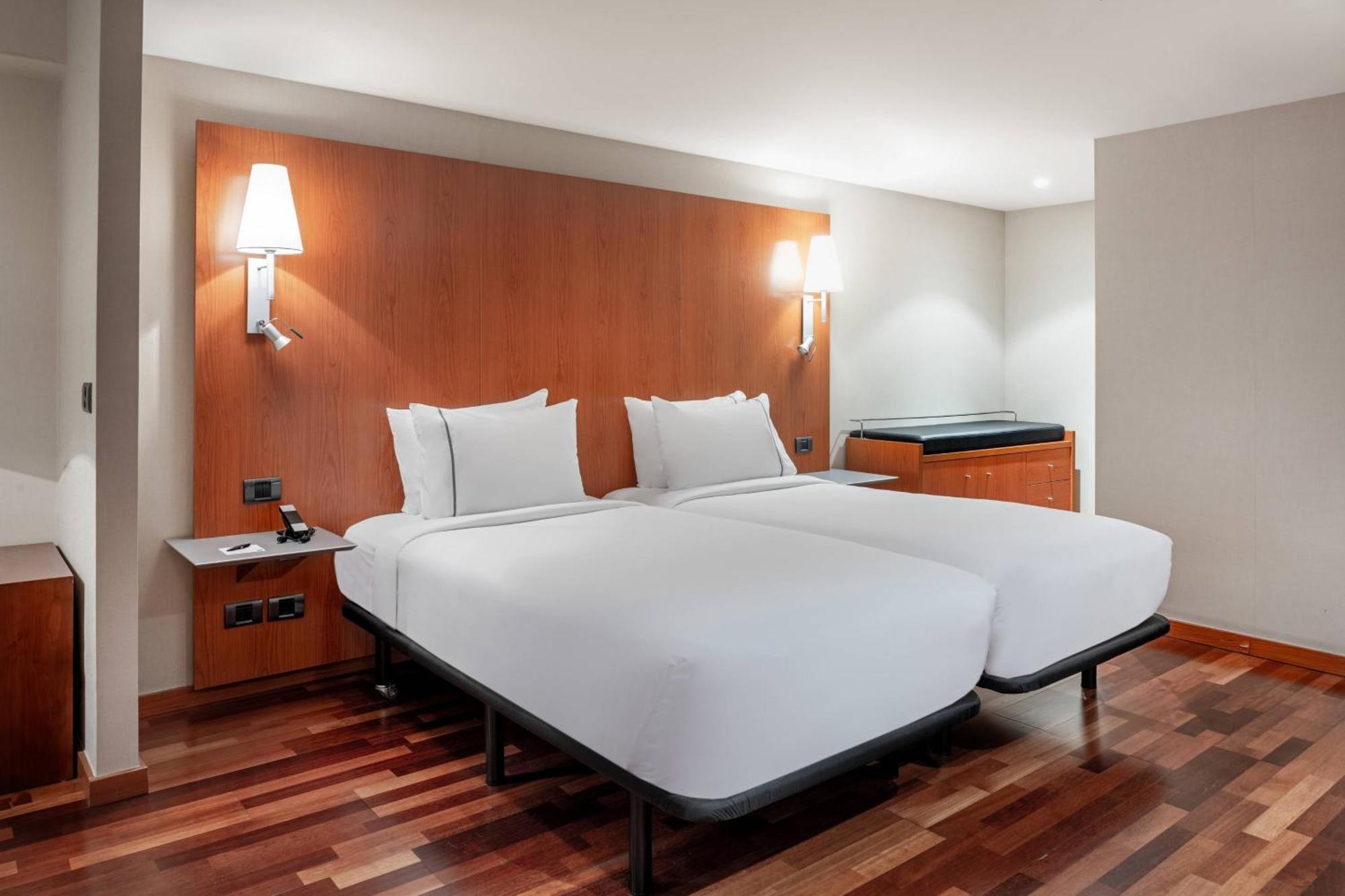 Ac Hotel La Rioja By Marriott Logrono Exterior photo