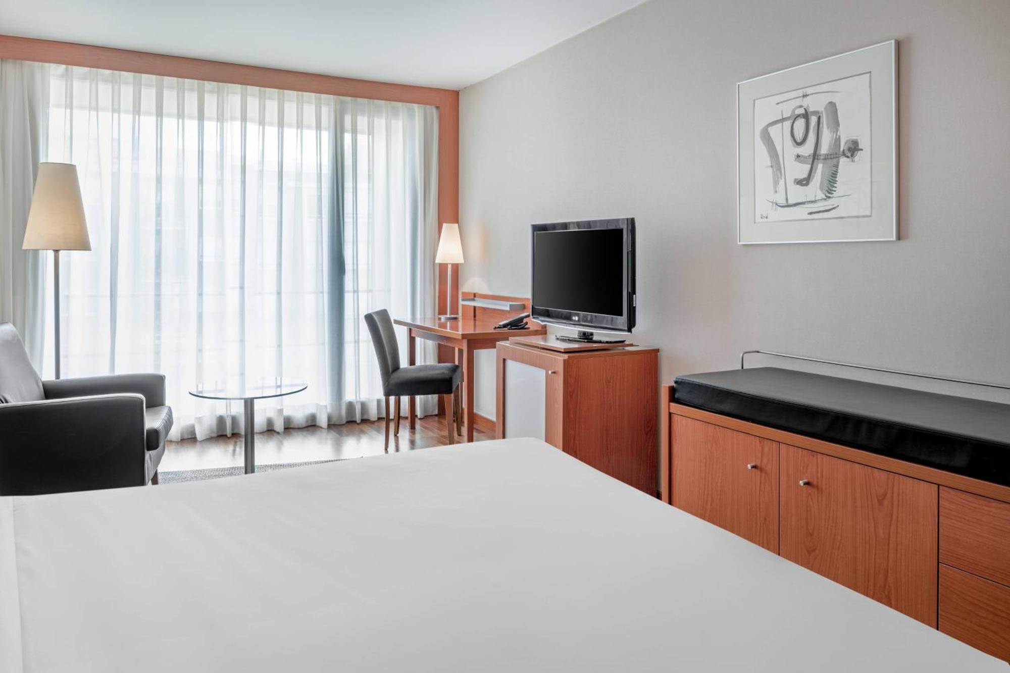 Ac Hotel La Rioja By Marriott Logrono Exterior photo