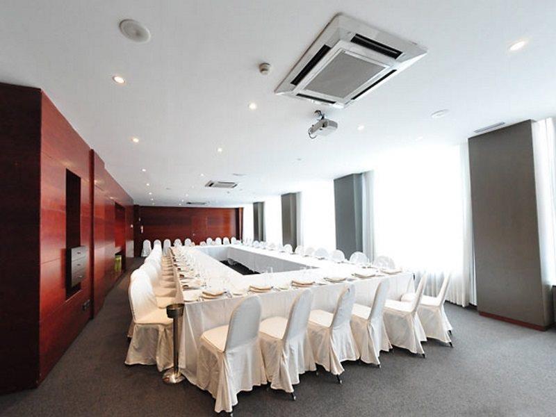 Ac Hotel La Rioja By Marriott Logrono Restaurant photo