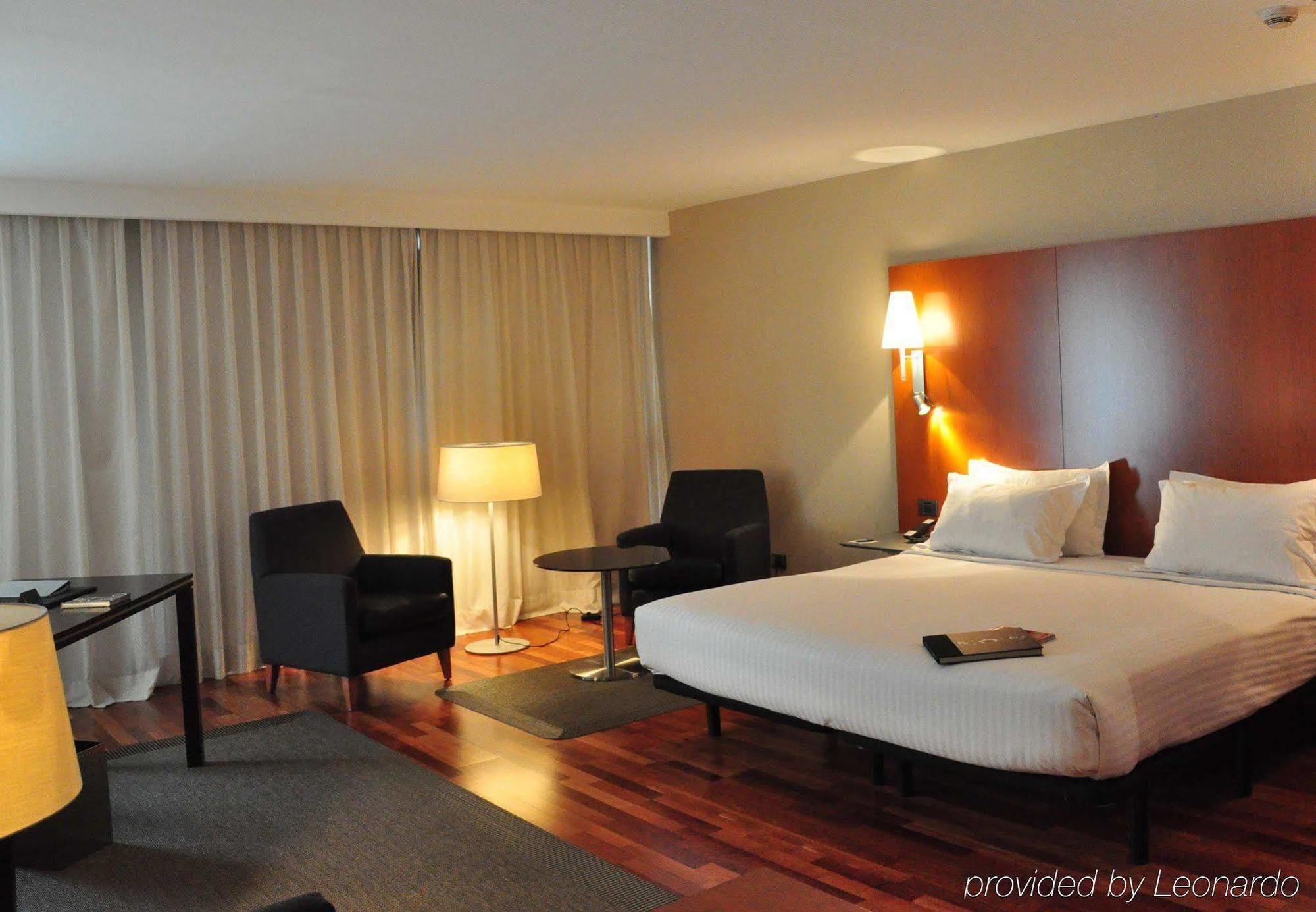 Ac Hotel La Rioja By Marriott Logrono Room photo