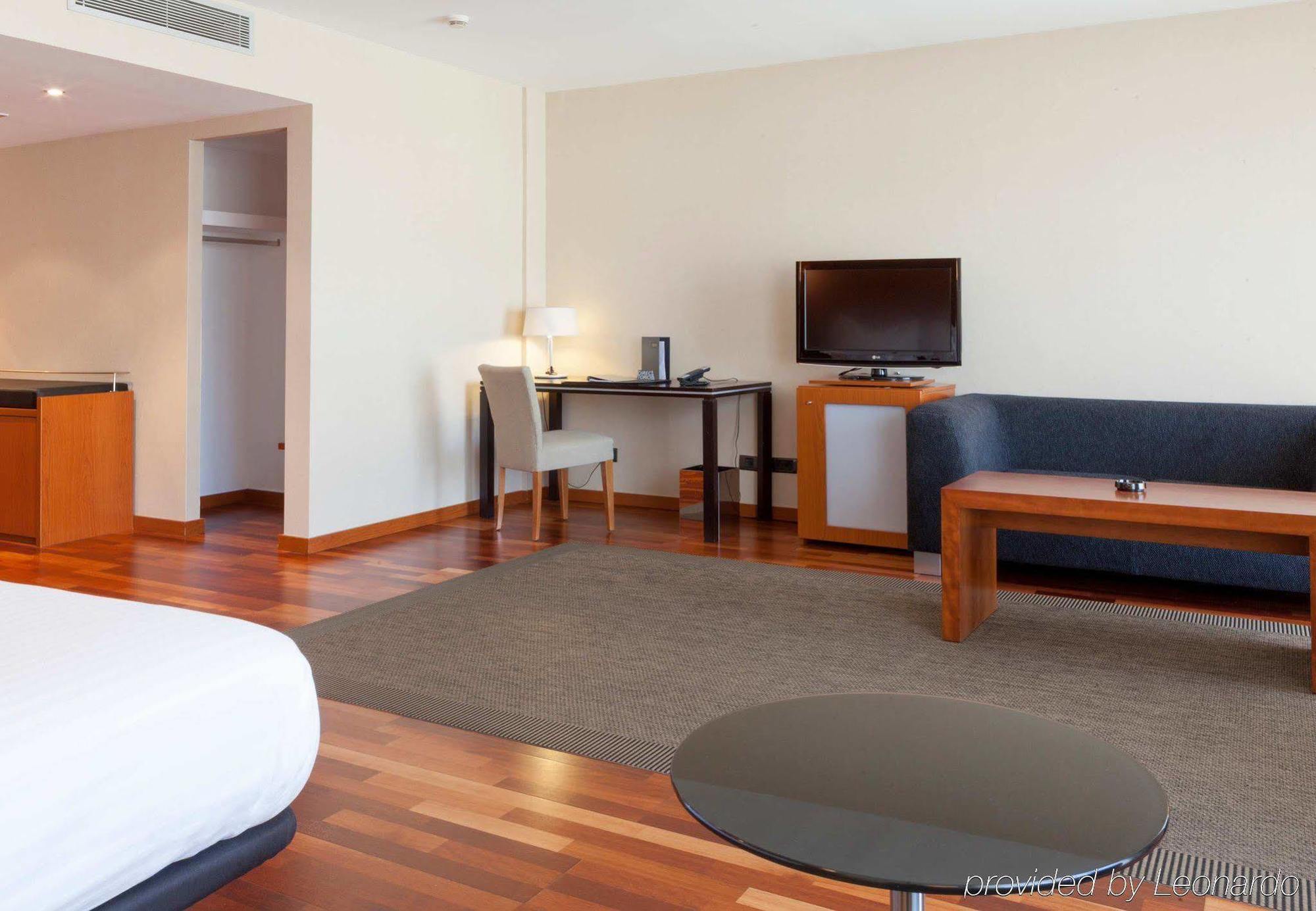 Ac Hotel La Rioja By Marriott Logrono Exterior photo