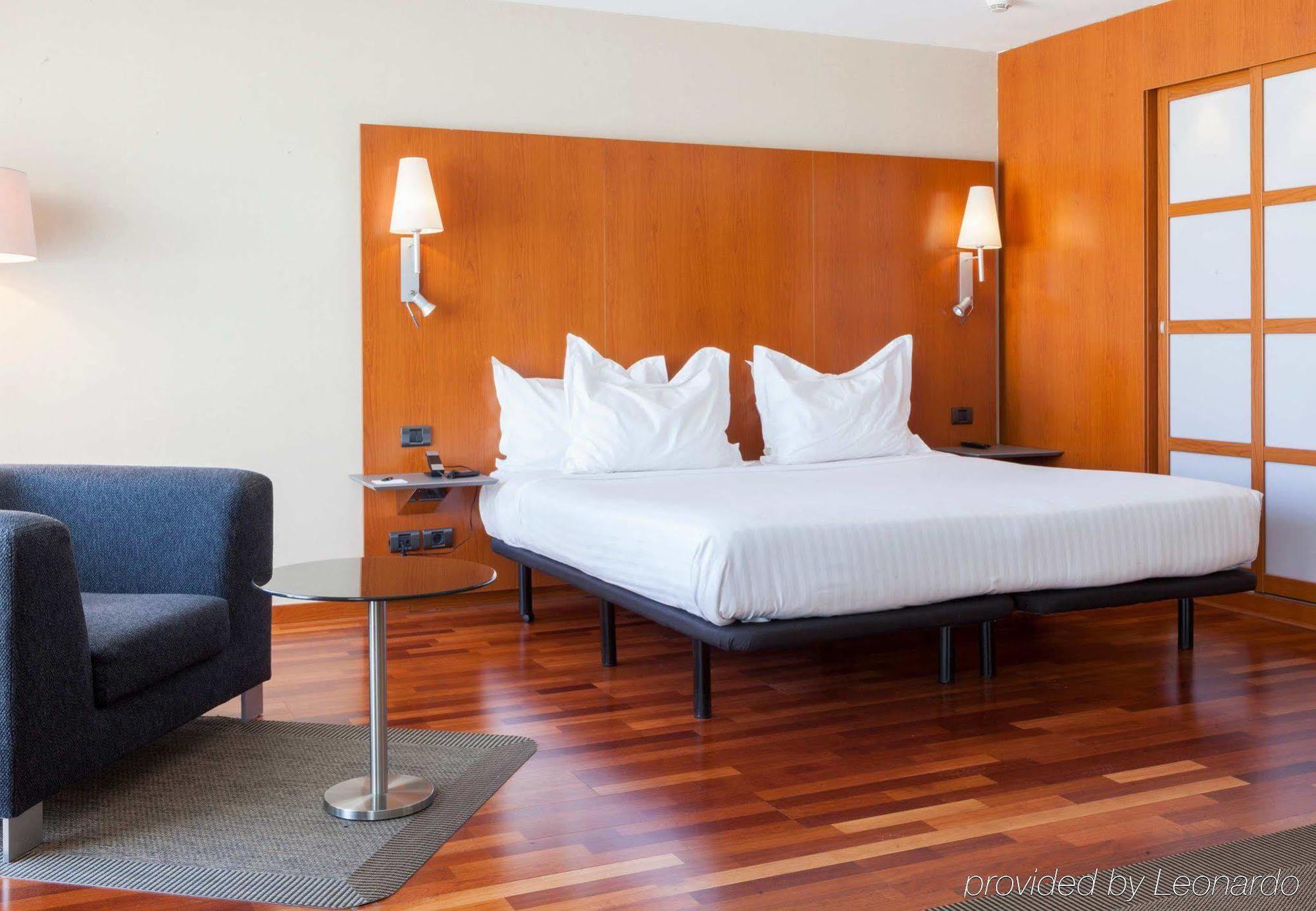 Ac Hotel La Rioja By Marriott Logrono Exterior photo