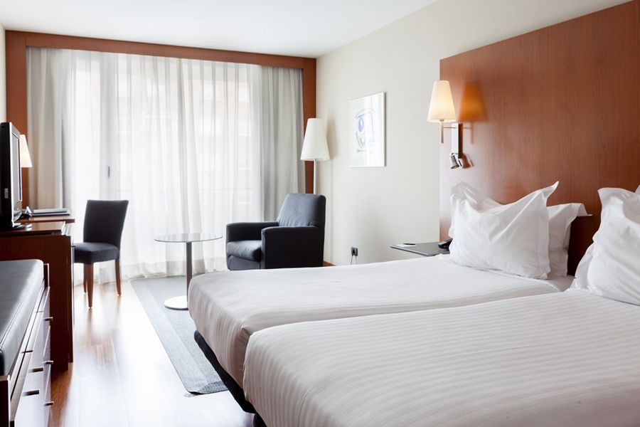 Ac Hotel La Rioja By Marriott Logrono Exterior photo