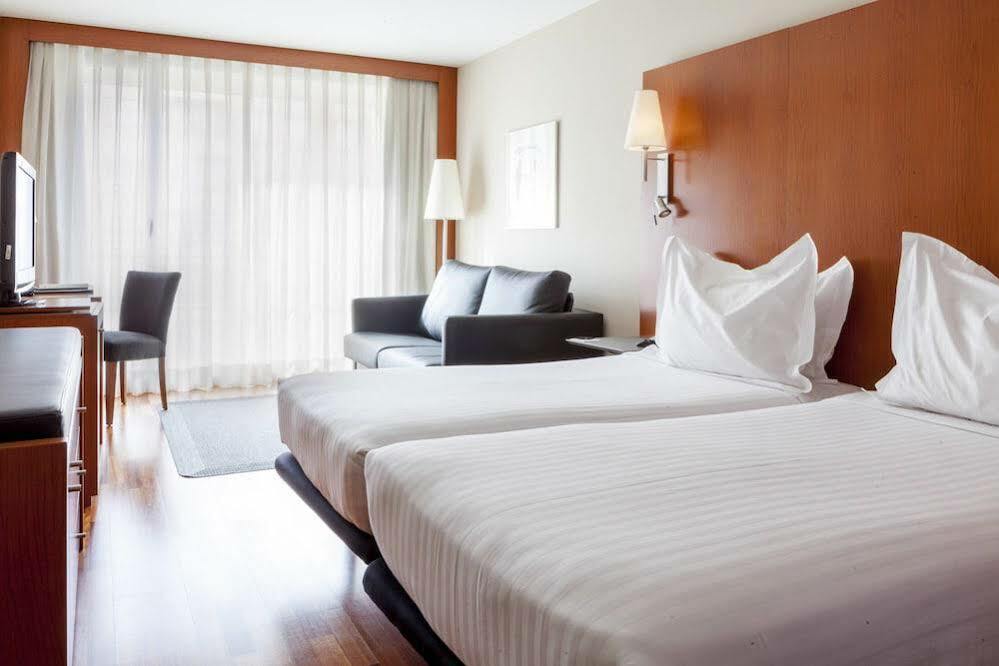 Ac Hotel La Rioja By Marriott Logrono Exterior photo